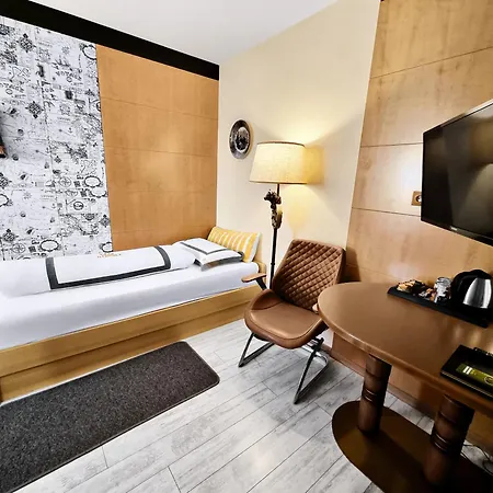 Roessle Hotel 3*